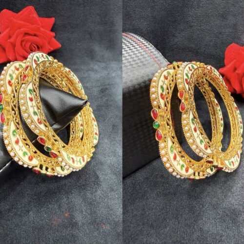 Heritage bangle set😍 Size 2.4