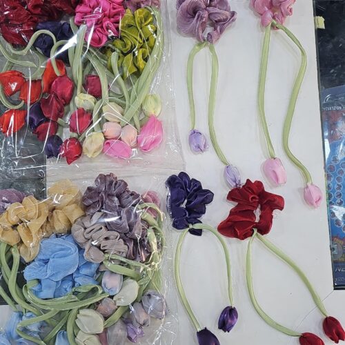 Korean flower scrunche