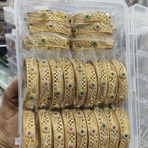 Rajwadi heavy gold bangles set Size 2.4