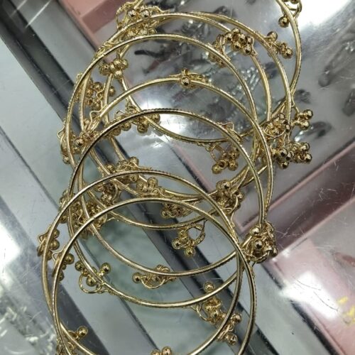 Viral kashmiri bangles😍 set of 8 pcs size 2.4